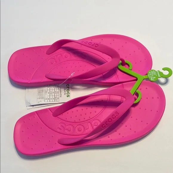 Crocs Pink Flip Flops size 10 women’s New - Picture 1 of 5